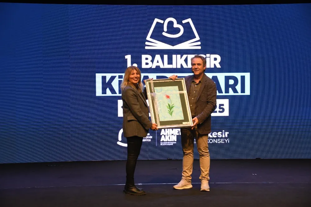 Sinan Meydan, Balıkesir’de ‘Kurtuluştan Kuruluşa Cumhuriyet’i anlattı