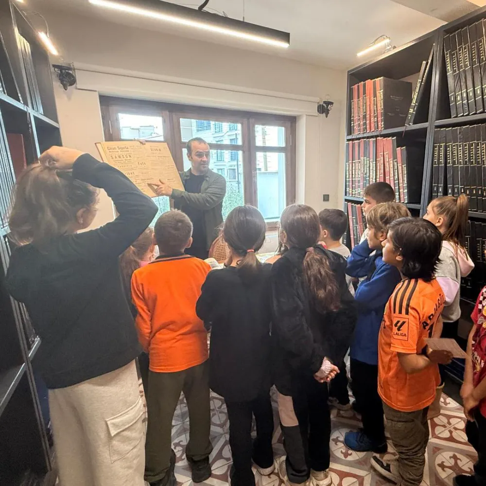 Öğrenciler Burhaniye’nin Tarihini Kent Arşivi’nde Keşfetti