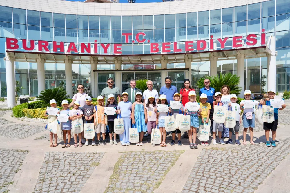 ÇEVREYE DUYARLI ÖĞRENCİLER ÖDÜLLENDİRİLDİ