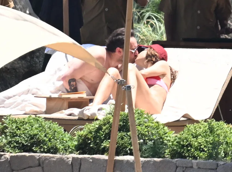 Yağmur Ünal ve Eren Kesimer Bodrum’da Aşk Dolu Tatil Keyfi Yaşıyor!