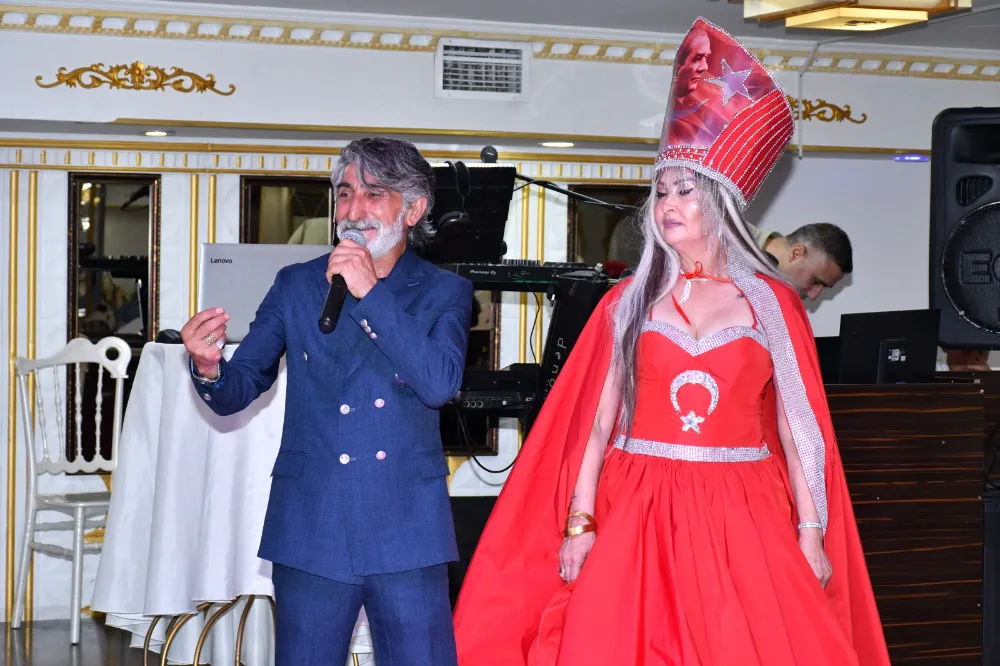 İMAJ MAGAZİN SANAT ÖDÜLLERİNDE YILDIZLAR ŞÖLENİ