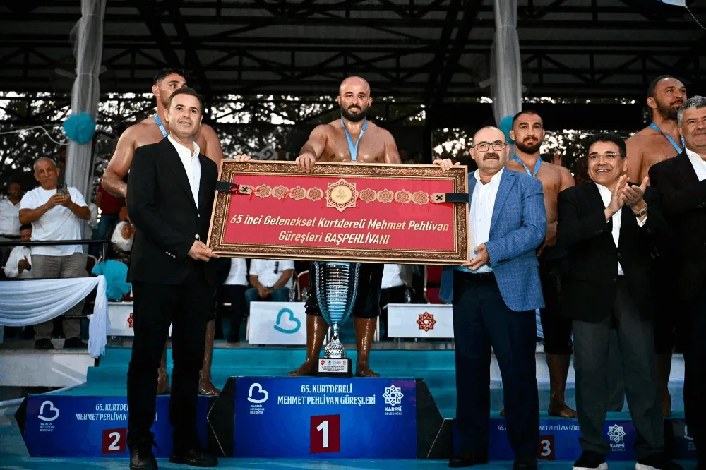 65. Geleneksel Kurtdereli Mehmet Pehlivan Yağlı Güreşleri’nin Başpehlivanı Orhan Okulu