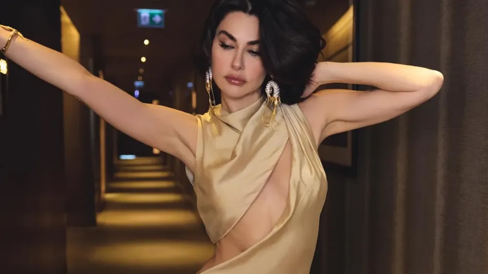 Nesrin Cavadzade