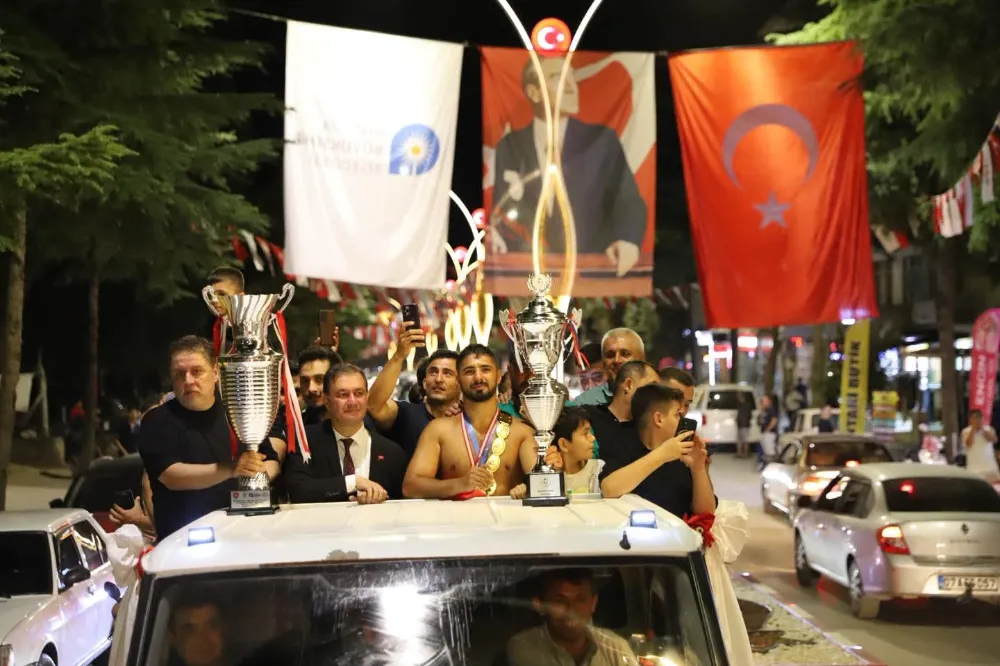 Tarihi Elmalı Güreşlerinde Balıkesir Rüzgârı